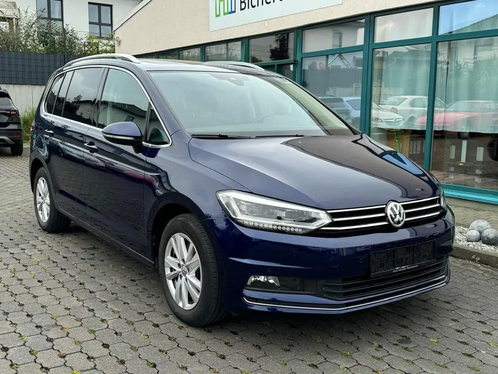 Photo 1 : Volkswagen Touran 2019 Essence