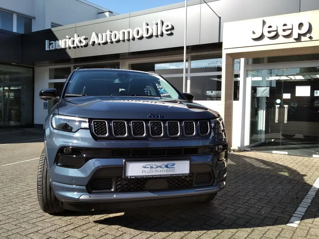 Photo 1 : Jeep Compass 2023 Hybrid