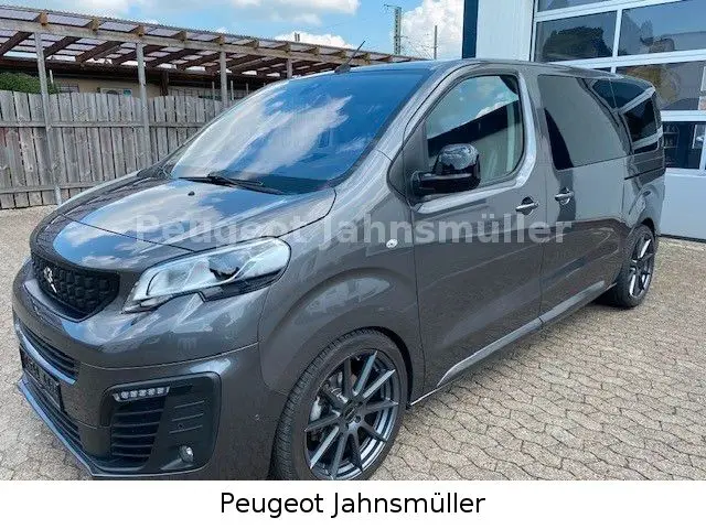 Photo 1 : Peugeot Traveller 2022 Diesel