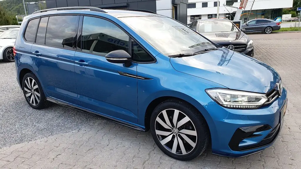 Photo 1 : Volkswagen Touran 2018 Essence