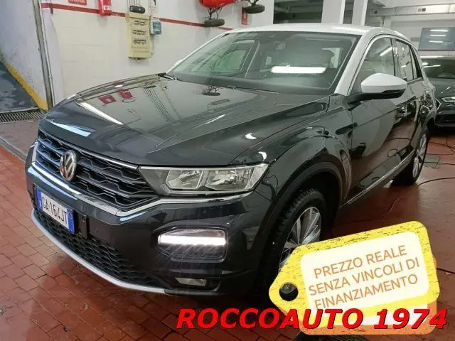 Photo 1 : Volkswagen T-roc 2020 Essence