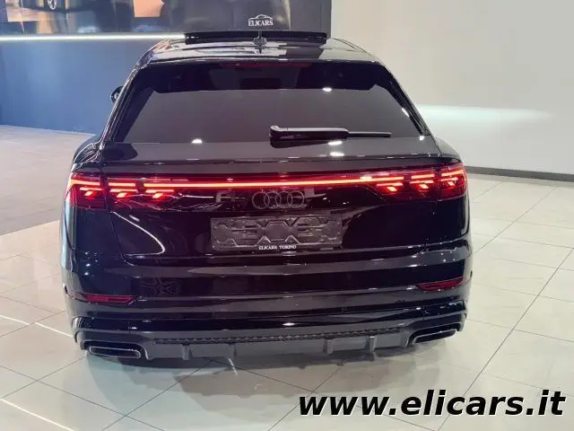 Photo 1 : Audi Q8 2024 Hybrid