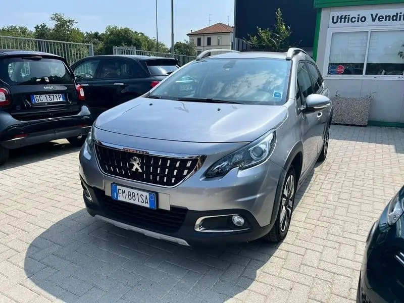 Photo 1 : Peugeot 2008 2018 Essence