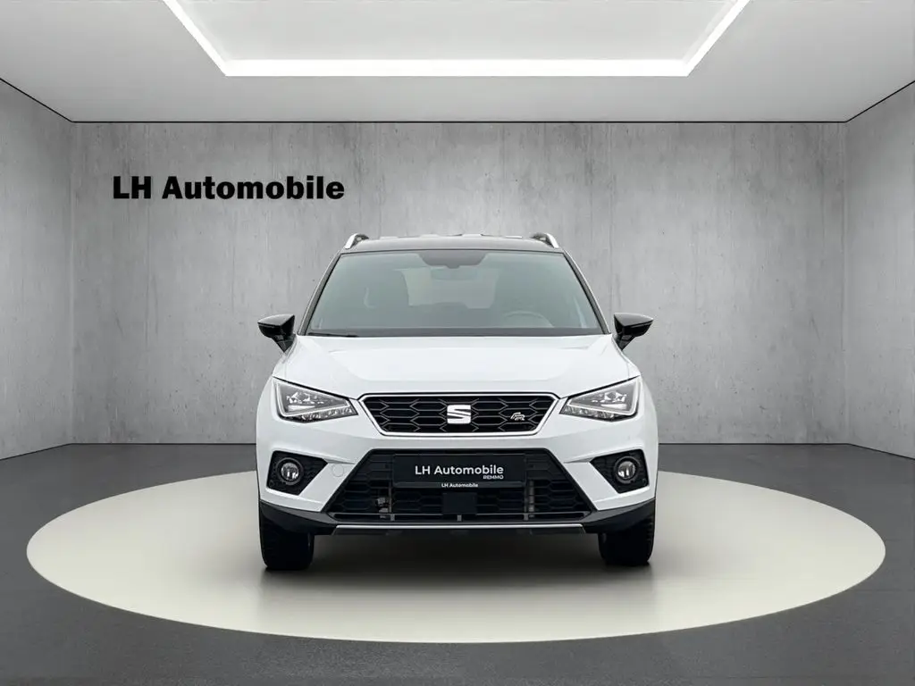 Photo 1 : Seat Arona 2021 Petrol