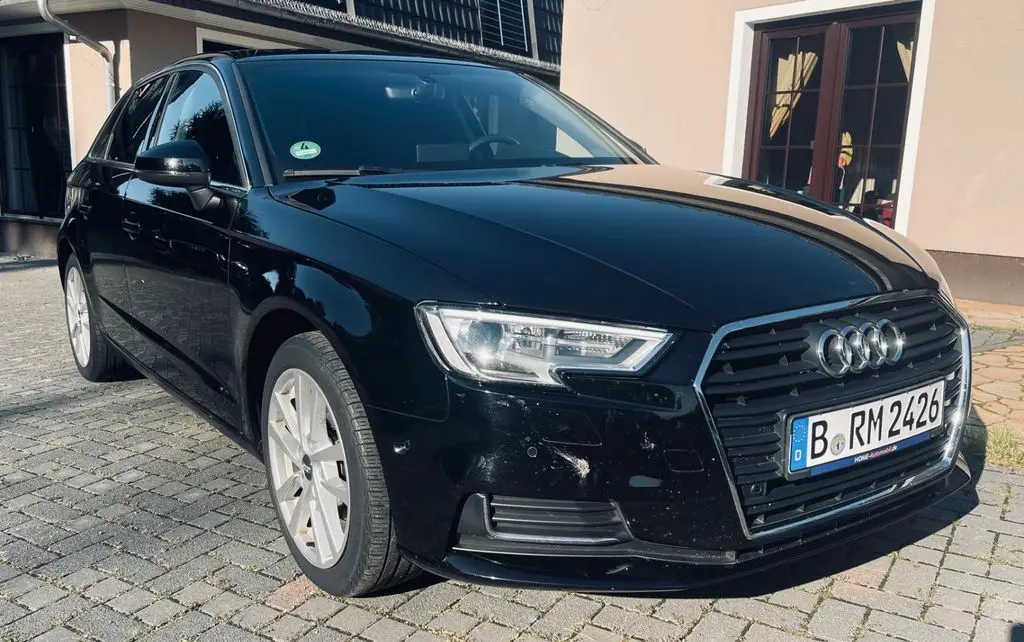 Photo 1 : Audi A3 2019 Diesel