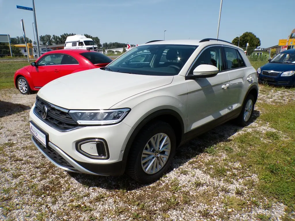 Photo 1 : Volkswagen T-roc 2024 Petrol