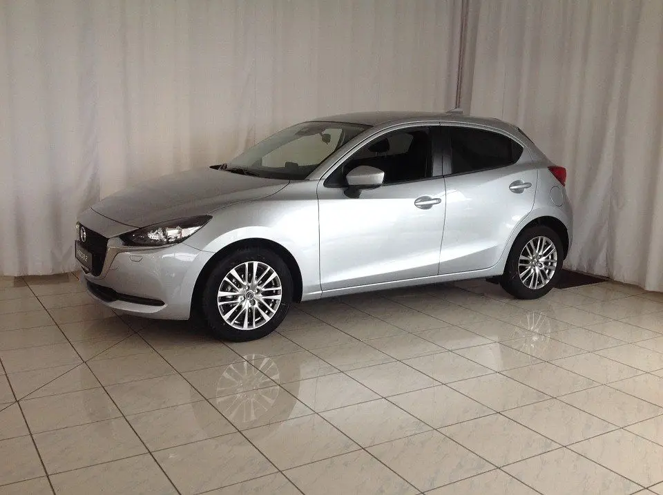 Photo 1 : Mazda 2 2021 Hybrid