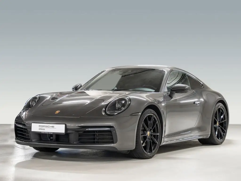 Photo 1 : Porsche 992 2021 Essence