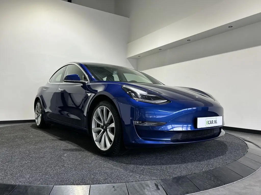 Photo 1 : Tesla Model 3 2019 Non renseigné