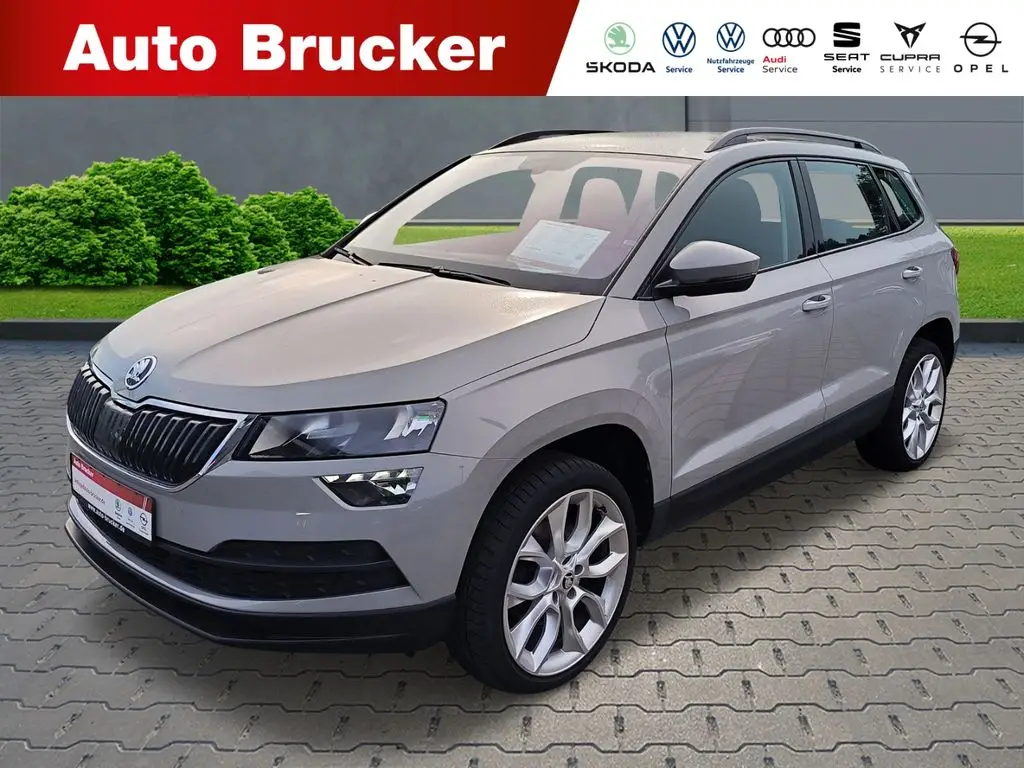 Photo 1 : Skoda Karoq 2020 Essence