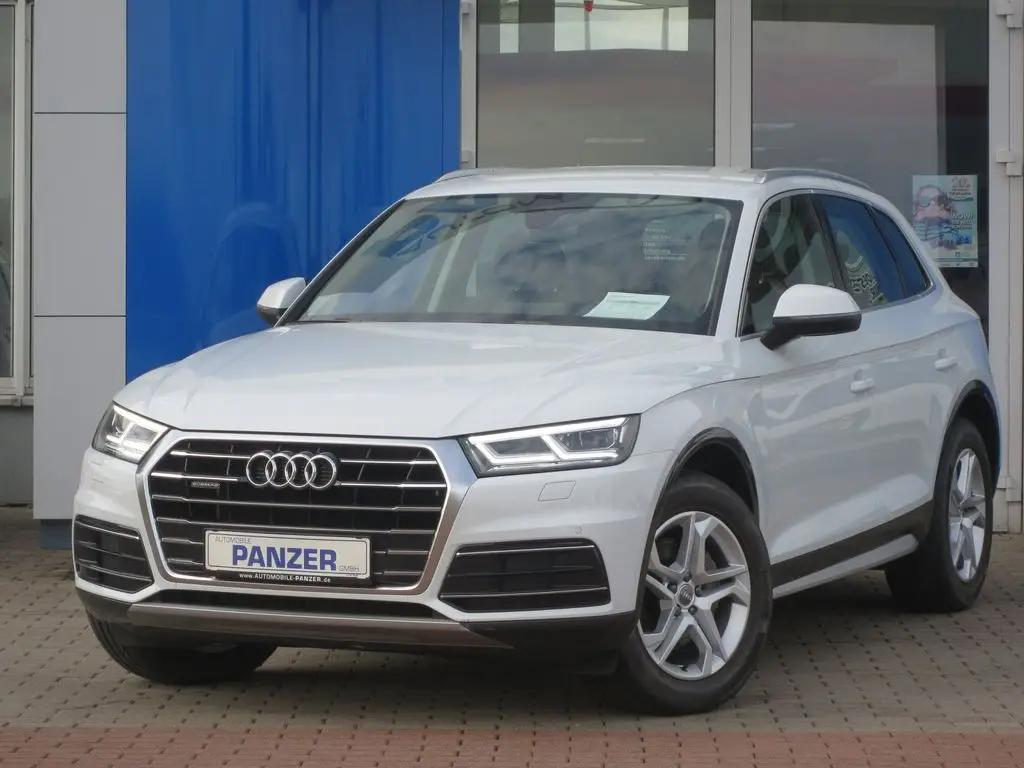 Photo 1 : Audi Q5 2020 Diesel