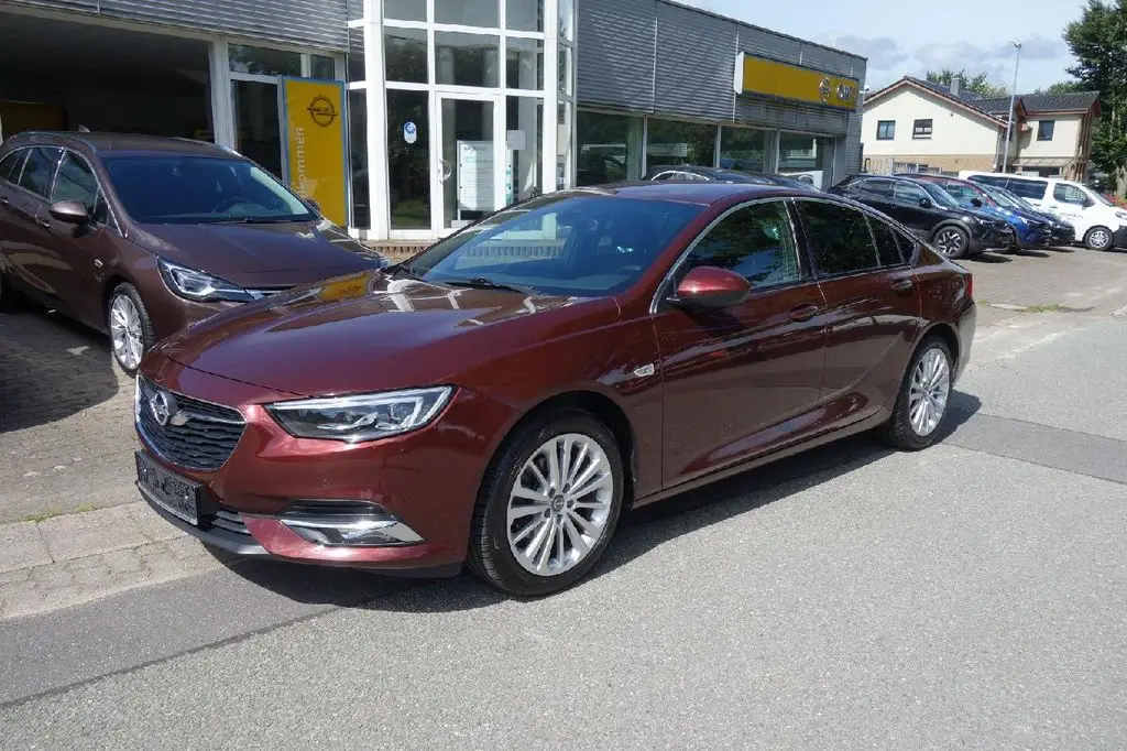 Photo 1 : Opel Insignia 2018 Essence