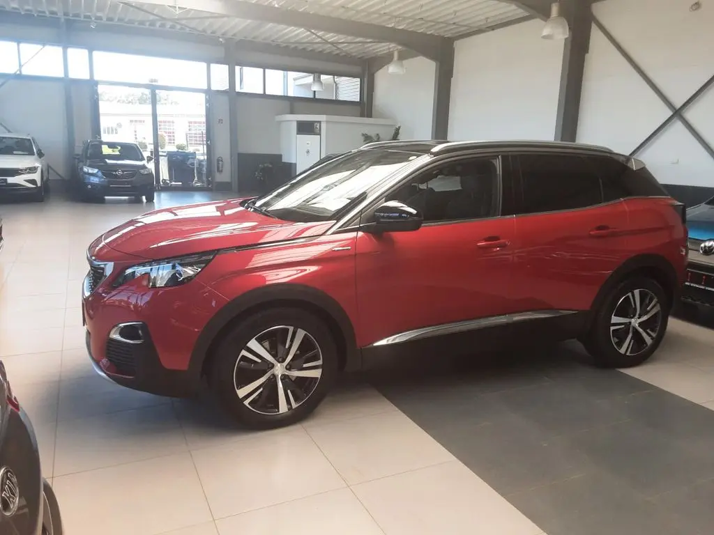 Photo 1 : Peugeot 3008 2020 Essence