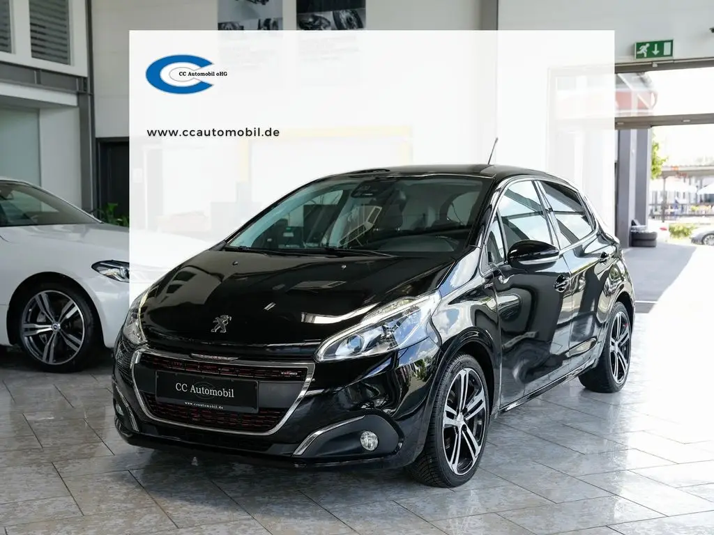 Photo 1 : Peugeot 208 2017 Petrol