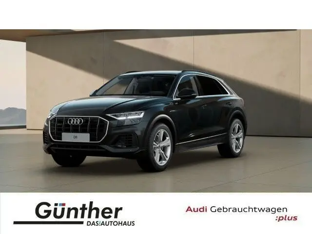 Photo 1 : Audi Q8 2023 Essence