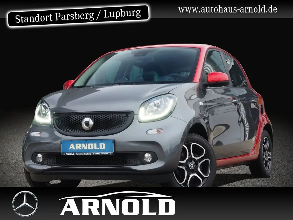 Photo 1 : Smart Forfour 2018 Petrol