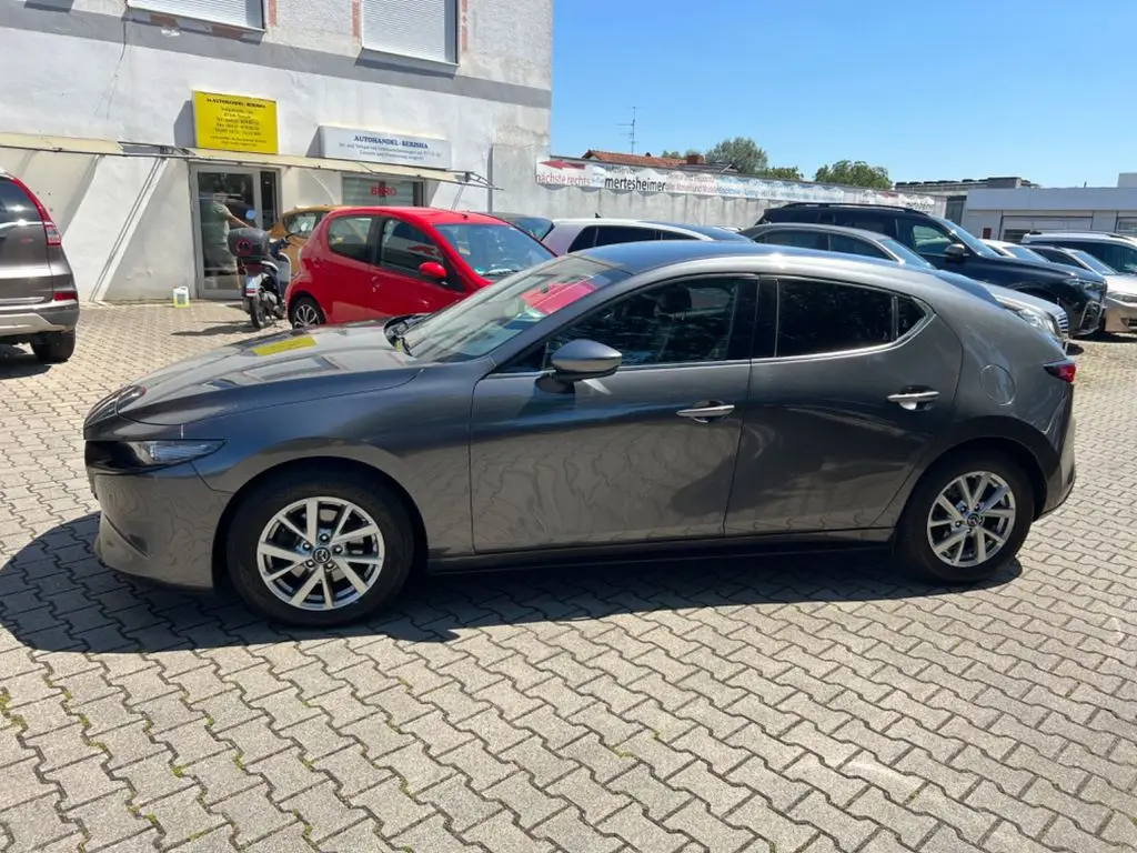 Photo 1 : Mazda 3 2019 Hybrid