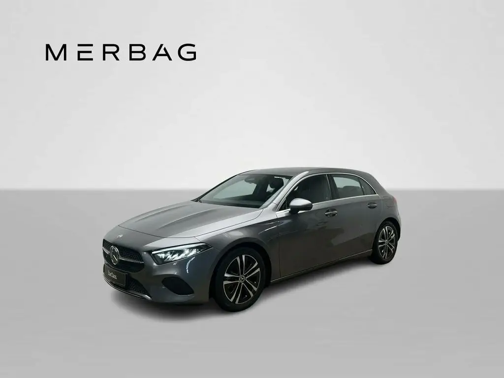 Photo 1 : Mercedes-benz Classe A 2023 Petrol