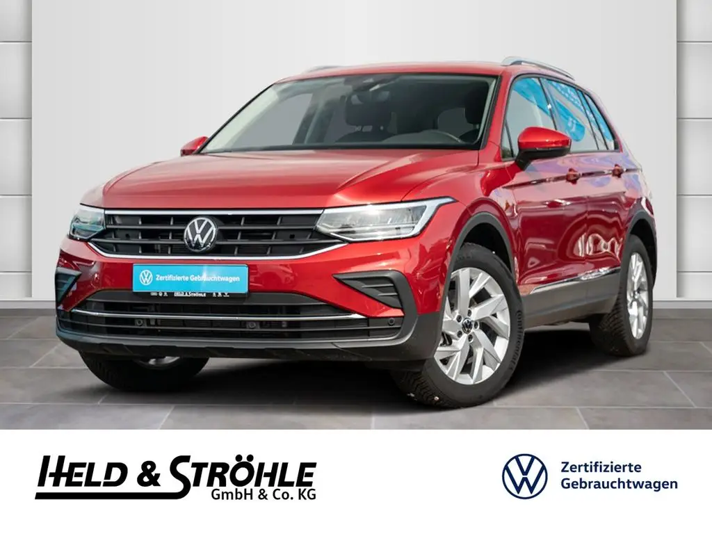 Photo 1 : Volkswagen Tiguan 2023 Essence