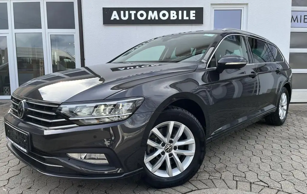 Photo 1 : Volkswagen Passat 2022 Diesel