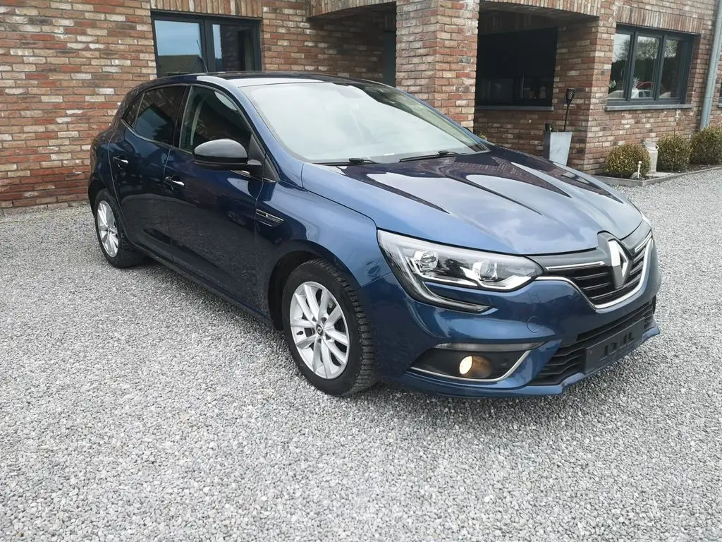 Photo 1 : Renault Megane 2018 Essence