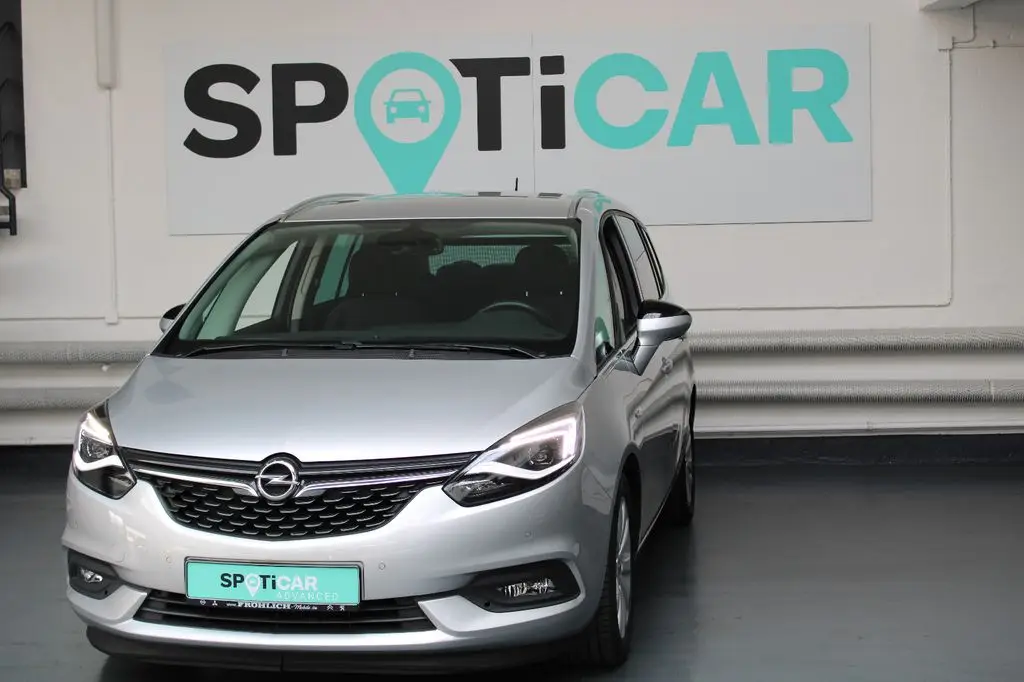 Photo 1 : Opel Zafira 2019 Petrol