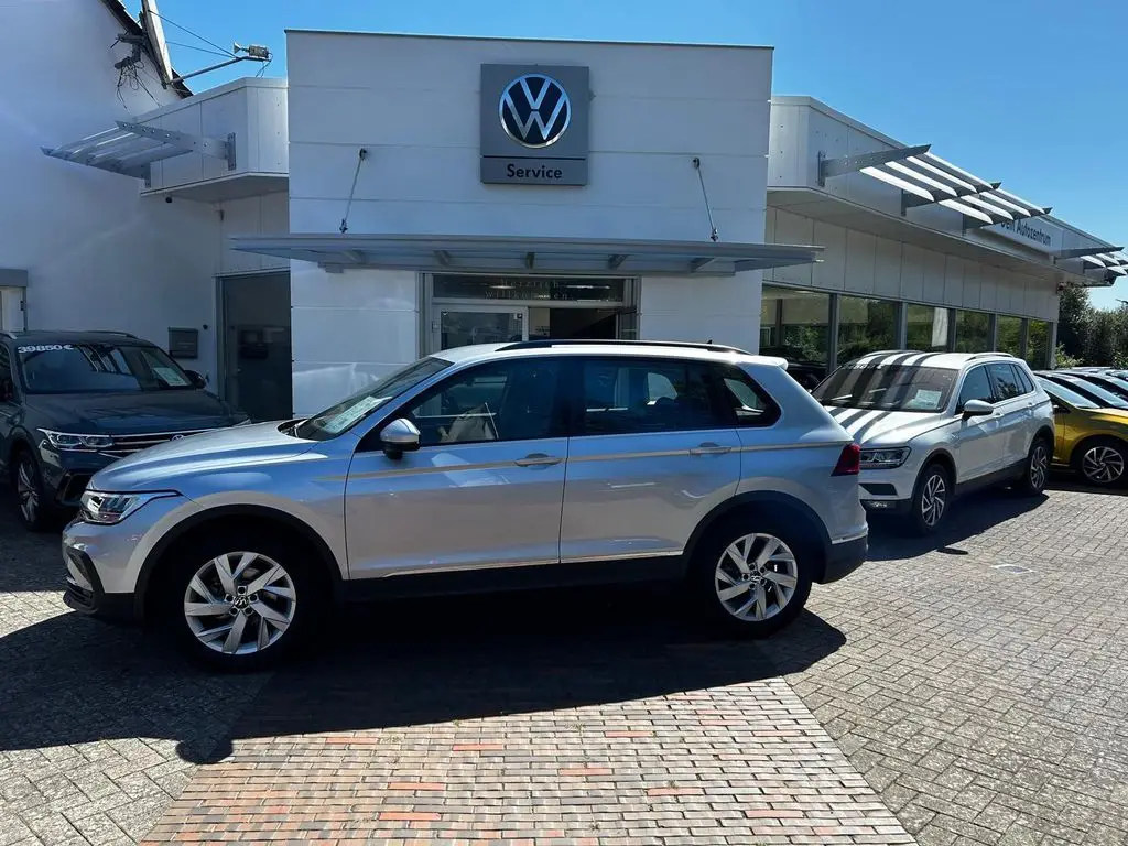 Photo 1 : Volkswagen Tiguan 2023 Petrol