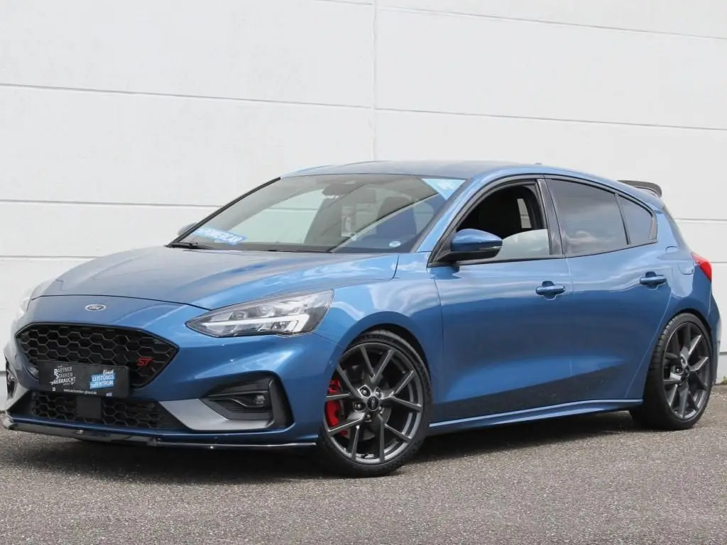 Photo 1 : Ford Focus 2018 Petrol