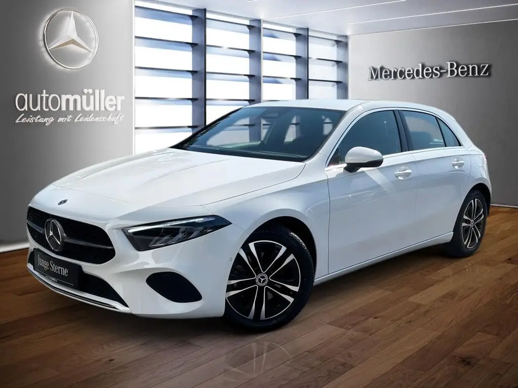 Photo 1 : Mercedes-benz Classe A 2023 Essence