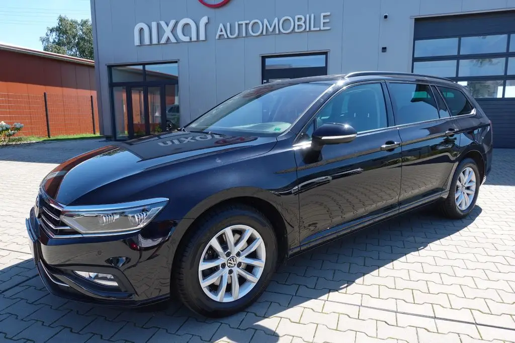 Photo 1 : Volkswagen Passat 2021 Diesel