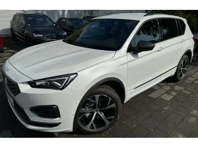 Photo 1 : Seat Tarraco 2024 Petrol