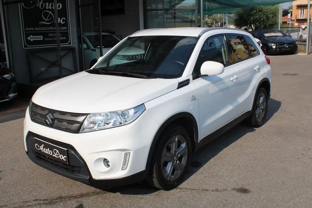 Photo 1 : Suzuki Vitara 2017 Petrol