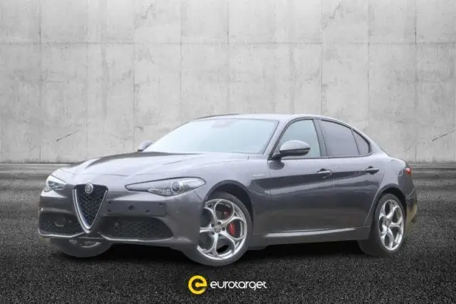 Photo 1 : Alfa Romeo Giulia 2020 Petrol