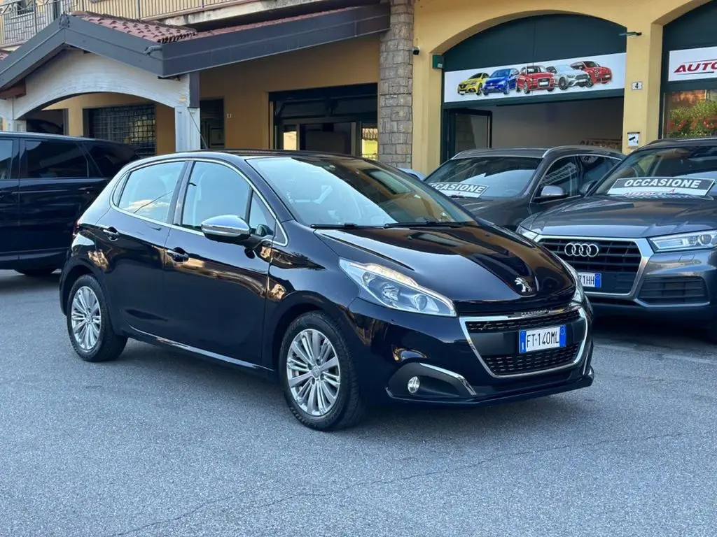 Photo 1 : Peugeot 208 2018 Diesel