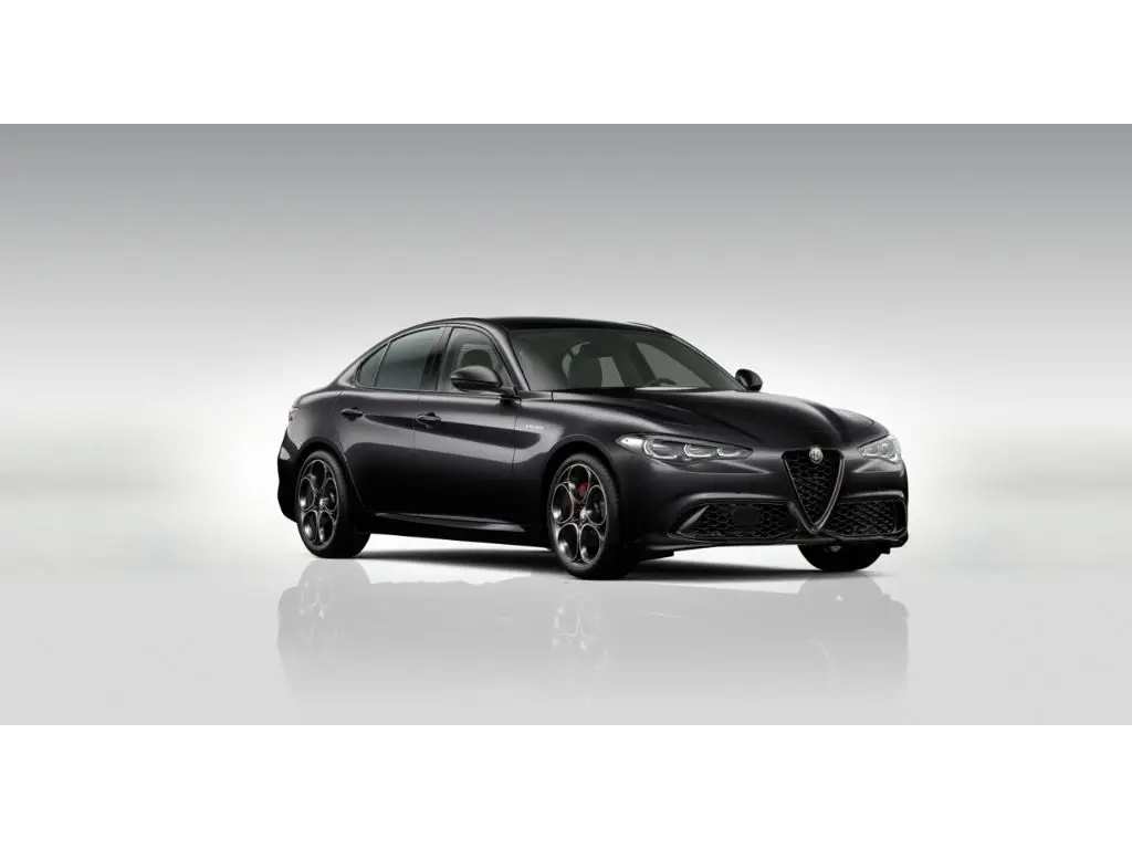 Photo 1 : Alfa Romeo Giulia 2024 Petrol