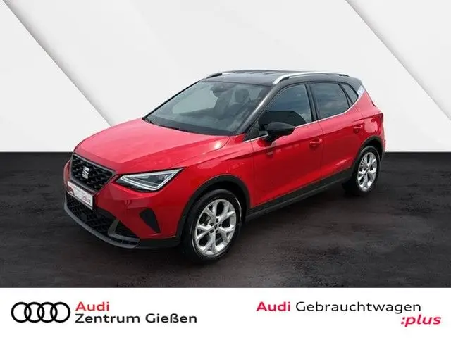 Photo 1 : Seat Arona 2024 Essence