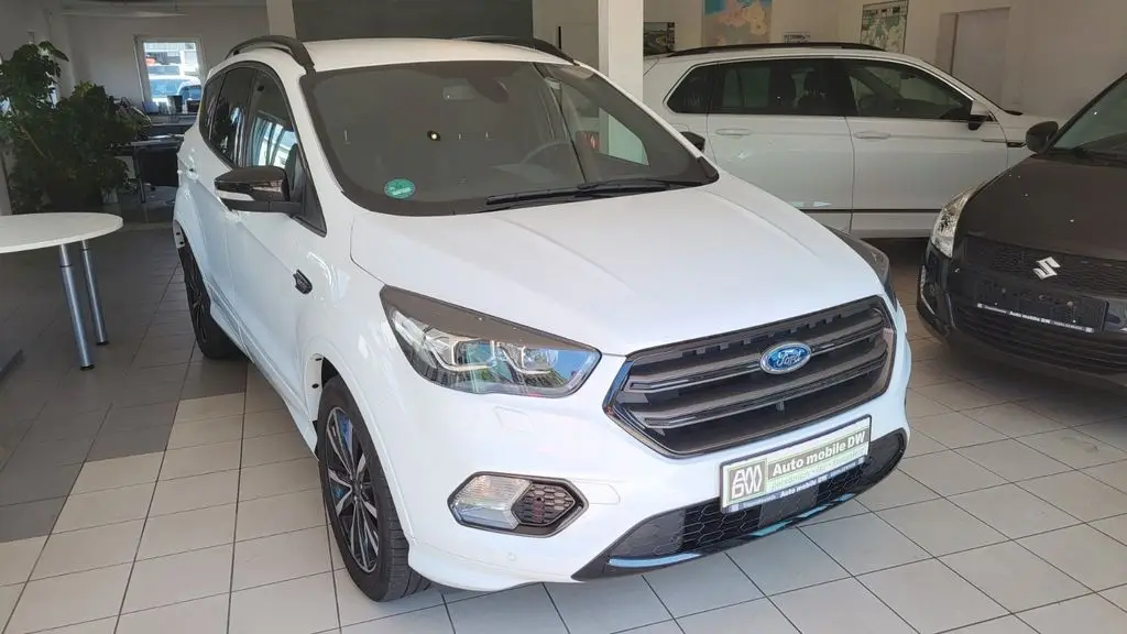 Photo 1 : Ford Kuga 2019 Petrol