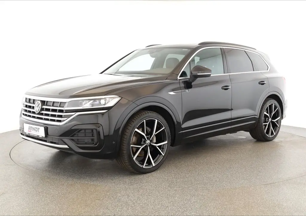 Photo 1 : Volkswagen Touareg 2024 Diesel