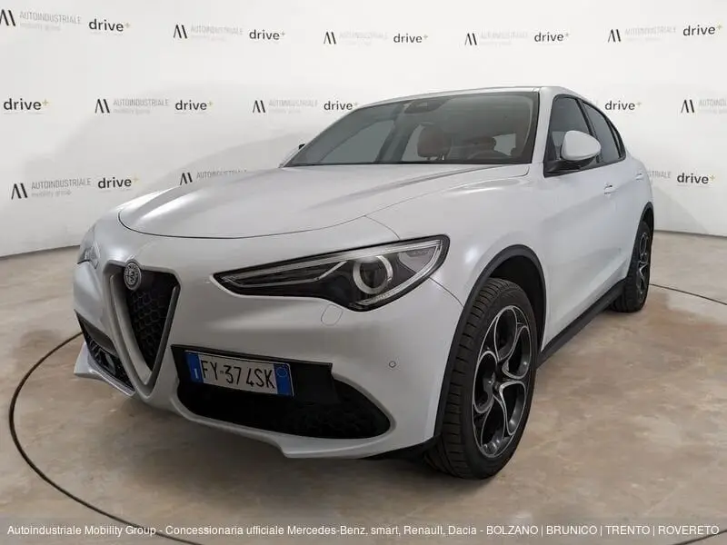 Photo 1 : Alfa Romeo Stelvio 2019 Diesel