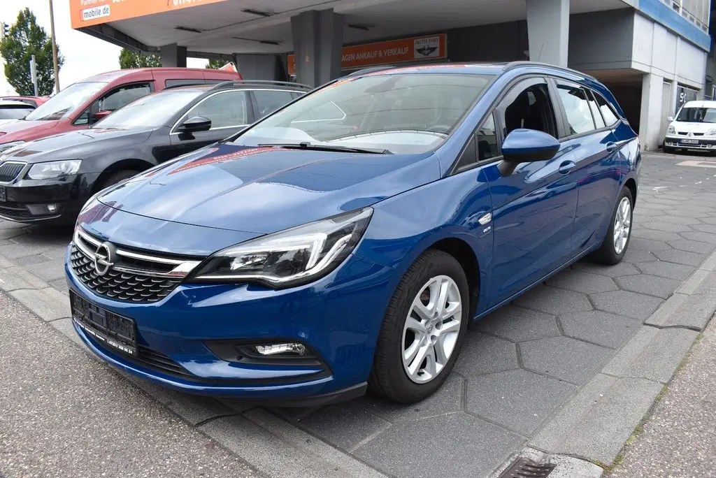 Photo 1 : Opel Astra 2018 Diesel