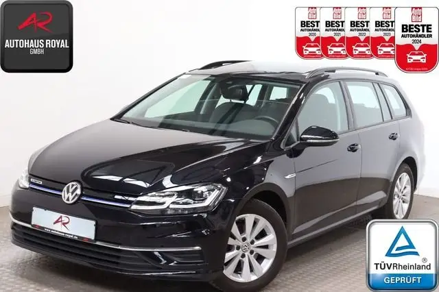 Photo 1 : Volkswagen Golf 2020 Petrol