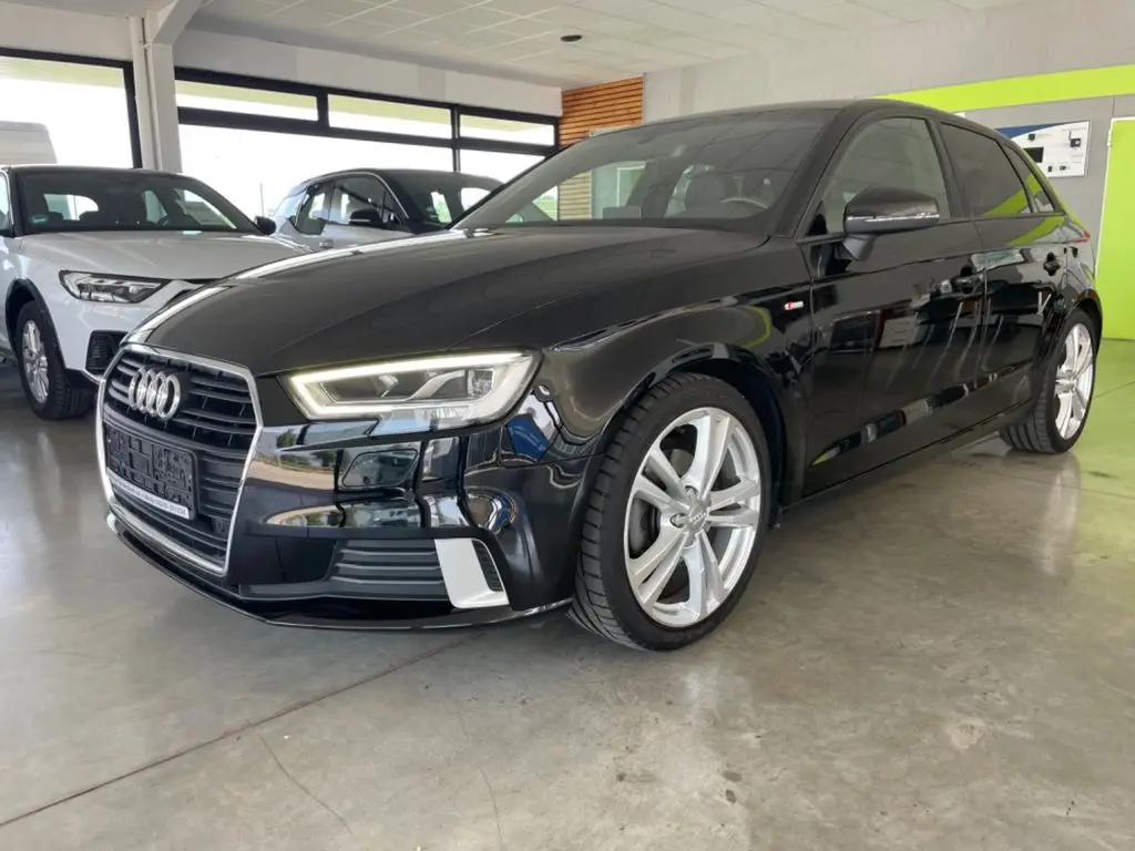 Photo 1 : Audi A3 2019 Essence