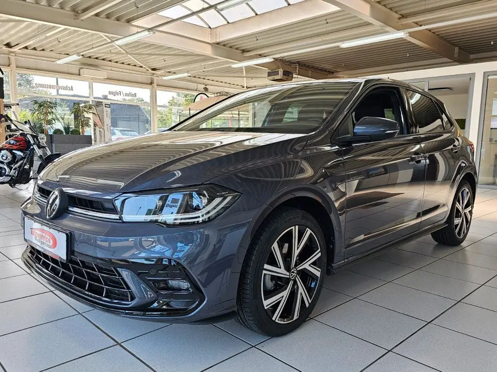 Photo 1 : Volkswagen Polo 2023 Petrol