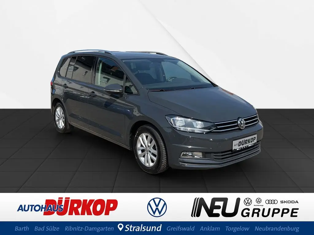 Photo 1 : Volkswagen Touran 2016 Petrol