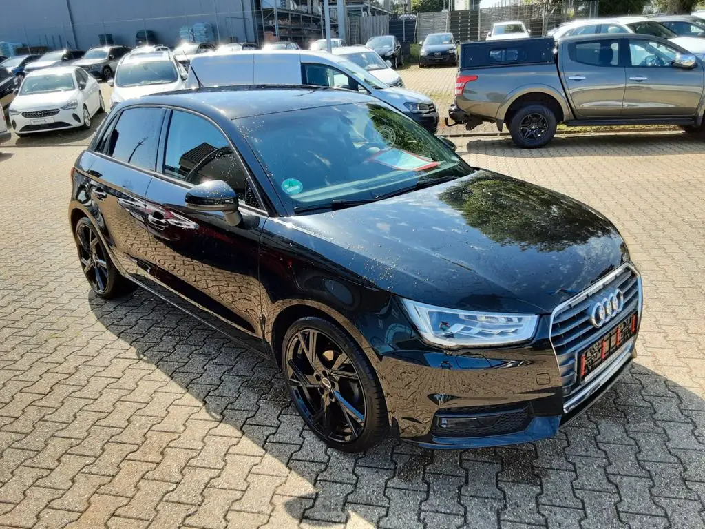 Photo 1 : Audi A1 2018 Diesel