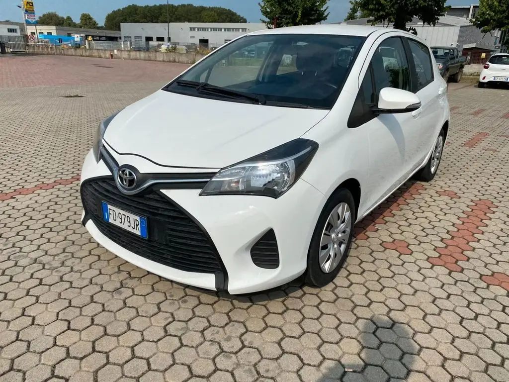 Photo 1 : Toyota Yaris 2016 Diesel