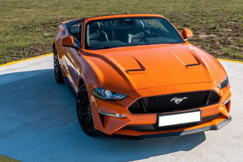 Photo 1 : Ford Mustang 2022 Petrol