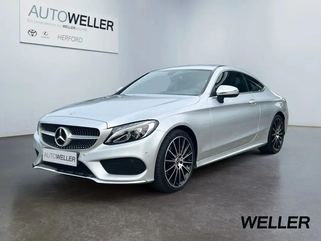 Photo 1 : Mercedes-benz Classe C 2017 Petrol