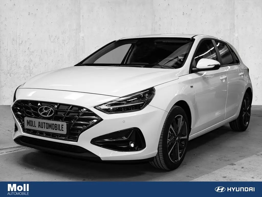 Photo 1 : Hyundai I30 2024 Petrol