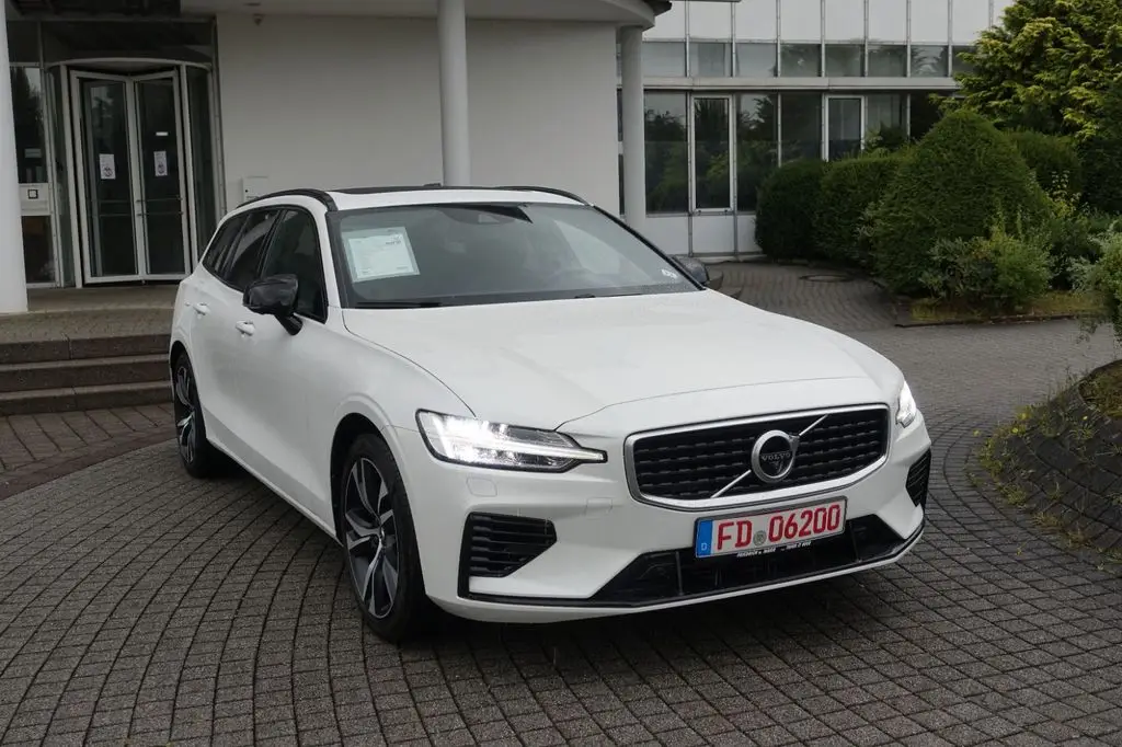 Photo 1 : Volvo V60 2020 Hybrid